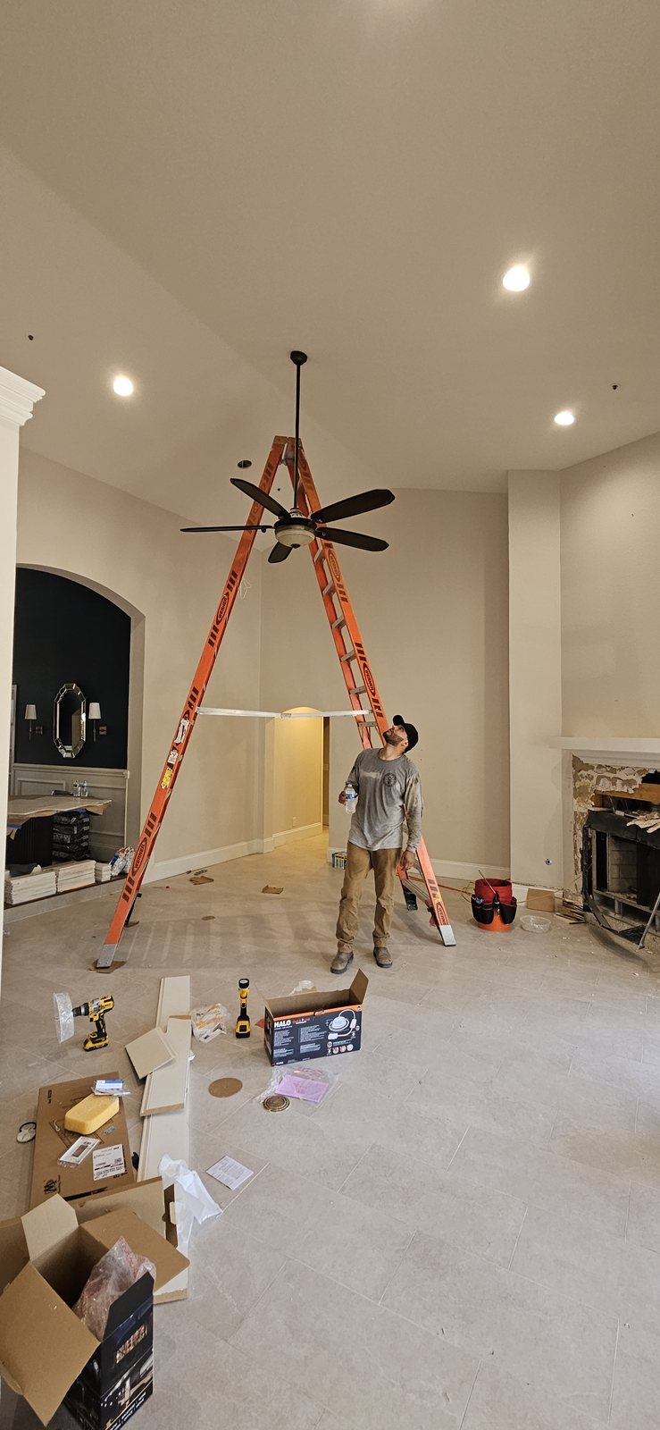 Ceiling fan and recessed lighting project by Foquito Electric